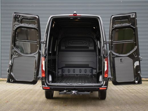 Mercedes Sprinter 319 1.9 CDI L2H2 Pro 190 PK Automaat 3.500 kg trekgewicht, Distronic, LED koplampen, lichtmetalen... ActivLease financial lease