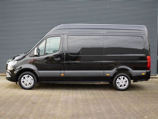 Mercedes Sprinter 319 1.9 CDI L2H2 Pro 190 PK Automaat 3.500 kg trekgewicht, Distronic, LED koplampen, lichtmetalen... ActivLease financial lease