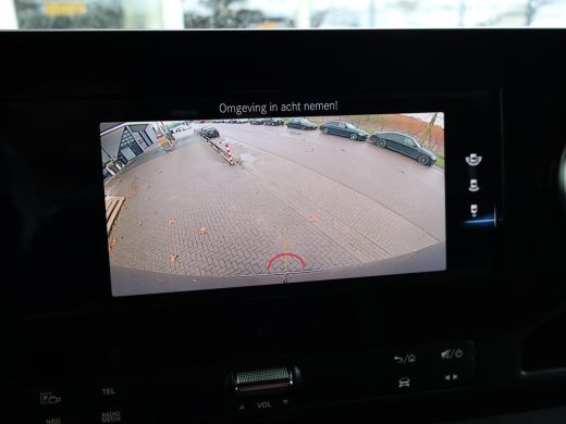 Mercedes Sprinter 319 3.0 CDI V6 AUT. L3H2 - 3500 KG TREKHAAK | MBUX BREEDBEELD | 18 INCH LMV | CAMERA ActivLease financial lease