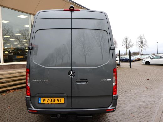 Mercedes Sprinter 319 3.0 CDI V6 AUT. L3H2 - 3500 KG TREKHAAK | MBUX BREEDBEELD | 18 INCH LMV | CAMERA ActivLease financial lease
