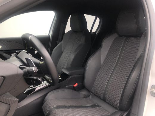 Peugeot 208 1.2 PureTech GT ActivLease financial lease