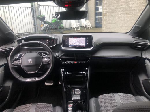 Peugeot 208 1.2 PureTech GT ActivLease financial lease