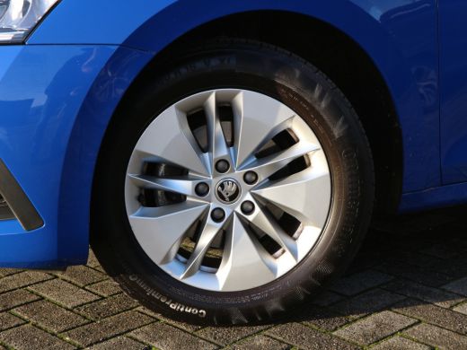 Skoda Octavia Combi 1.0 e-TSI Business Edition TREKHAAK NAVI ADAP NL AUTO ActivLease financial lease