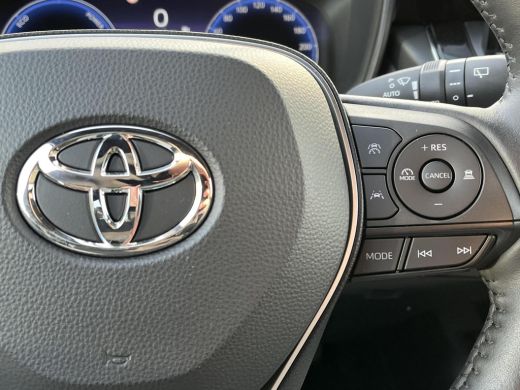 Toyota Corolla Touring Sports Hybrid 140 Dynamic | Navigatie | Stoel- + stuurverwarming | Parkeersensoren | Carplay | ActivLease financial lease