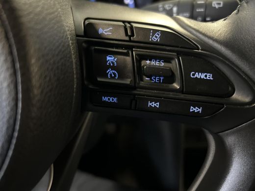 Toyota Yaris Cross 1.5 Hybrid Dynamic ActivLease financial lease