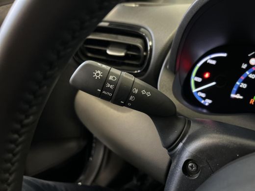 Toyota Yaris Cross 1.5 Hybrid Dynamic ActivLease financial lease