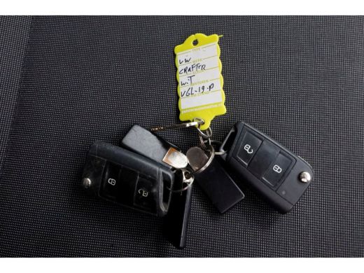 Volkswagen Crafter 35 2.0 TDI Bakwagen met achterdeuren en zijdeur 08-2020 ActivLease financial lease