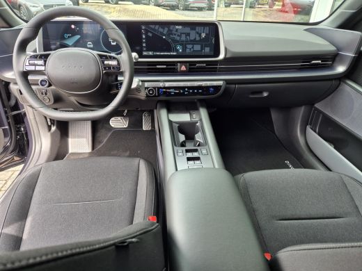 Hyundai IONIQ 6 Connect 77.4 kWh | 20" Lichtmetalen velgen | V2L | Warmtepomp | Apple Carplay | 18" Winterbanden ... ActivLease financial lease