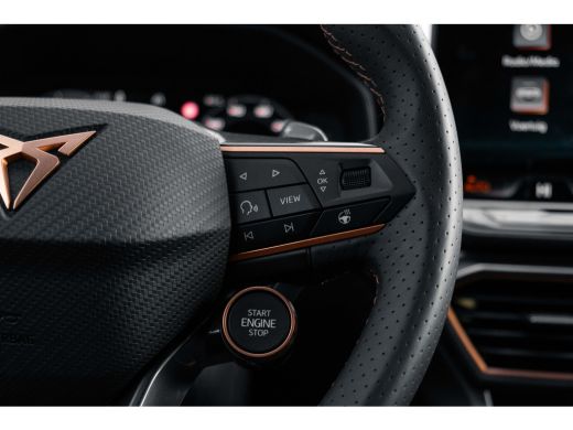 Seat Leon Business | CUPRA Soundsystem | Copper Ambient Light | 19 inch LM | Privacy glas | Verwarmbare sto... ActivLease financial lease