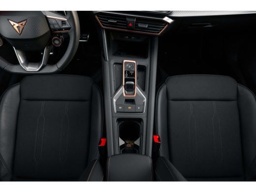Seat Leon Business | CUPRA Soundsystem | Copper Ambient Light | 19 inch LM | Privacy glas | Verwarmbare sto... ActivLease financial lease