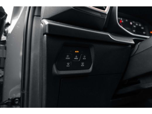 Seat Leon Business | CUPRA Soundsystem | Copper Ambient Light | 19 inch LM | Privacy glas | Verwarmbare sto... ActivLease financial lease