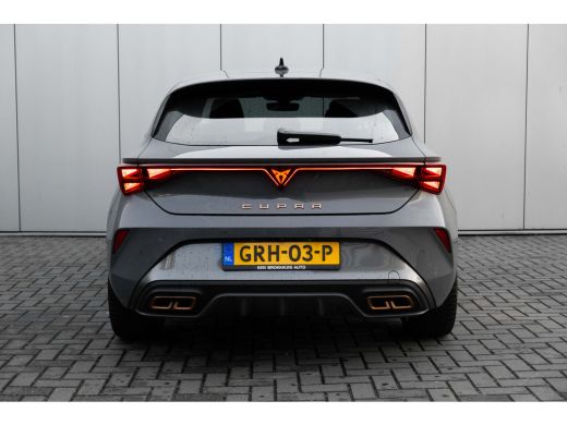 Seat Leon Business | CUPRA Soundsystem | Copper Ambient Light | 19 inch LM | Privacy glas | Verwarmbare sto... ActivLease financial lease
