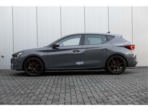 Seat Leon Business | CUPRA Soundsystem | Copper Ambient Light | 19 inch LM | Privacy glas | Verwarmbare sto... ActivLease financial lease