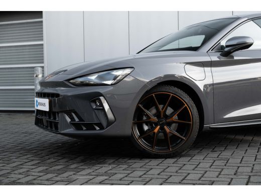 Seat Leon Business | CUPRA Soundsystem | Copper Ambient Light | 19 inch LM | Privacy glas | Verwarmbare sto... ActivLease financial lease