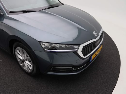 Skoda Octavia Combi 1.0 TSi 110 Pk Business Edition Plus | Nieuw Model | Led | 17 Inch | Navi | Priveglas | Ada... ActivLease financial lease
