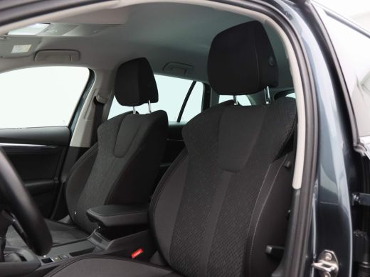 Skoda Octavia Combi 1.0 TSi 110 Pk Business Edition Plus | Nieuw Model | Led | 17 Inch | Navi | Priveglas | Ada... ActivLease financial lease