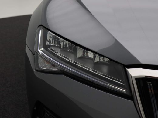Skoda Superb Combi 1.5 TSi 150 Pk Automaat Business Edition | Cruise | Sensoren | Carplay | ECC | DAB | Navi |... ActivLease financial lease