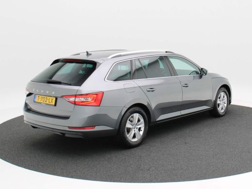 Skoda Superb Combi 1.5 TSi 150 Pk Automaat Business Edition | Cruise | Sensoren | Carplay | ECC | DAB | Navi |... ActivLease financial lease