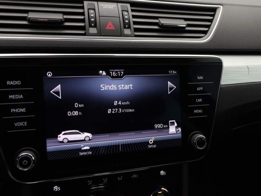 Skoda Superb Combi 1.5 TSi 150 Pk Automaat Business Edition | Cruise | Sensoren | Carplay | ECC | DAB | Navi |... ActivLease financial lease