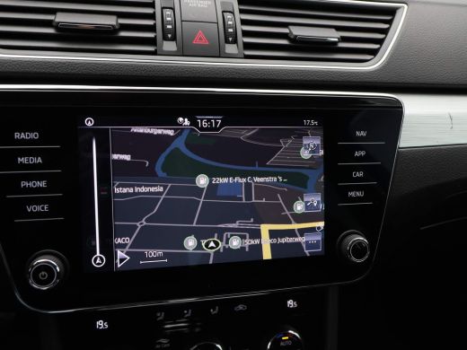Skoda Superb Combi 1.5 TSi 150 Pk Automaat Business Edition | Cruise | Sensoren | Carplay | ECC | DAB | Navi |... ActivLease financial lease