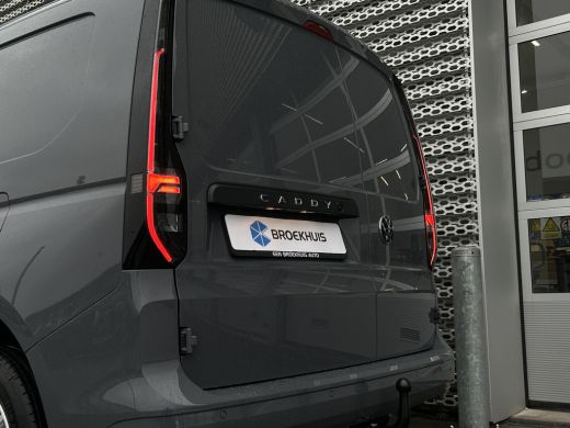 Volkswagen Caddy | DSG | Led | Digitaal Display | Trekhaak | Camera | Multistuur ActivLease financial lease