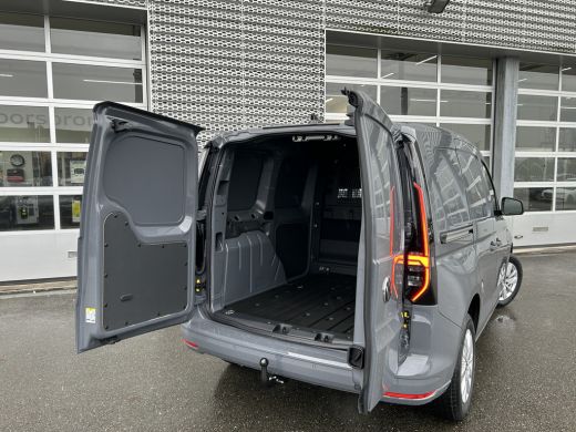 Volkswagen Caddy | DSG | Led | Digitaal Display | Trekhaak | Camera | Multistuur ActivLease financial lease