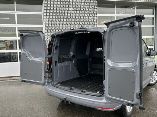 Volkswagen Caddy | DSG | Led | Digitaal Display | Trekhaak | Camera | Multistuur ActivLease financial lease