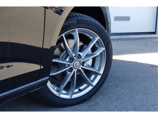 Volkswagen Caddy | DSG | Led | Digitaal Display | Trekhaak | Cruise Control | LMV 18" | Stoelverwarming ActivLease financial lease