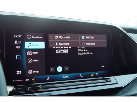 Volkswagen Caddy | DSG | Led | Digitaal Display | Trekhaak | Cruise Control | LMV 18" | Stoelverwarming ActivLease financial lease