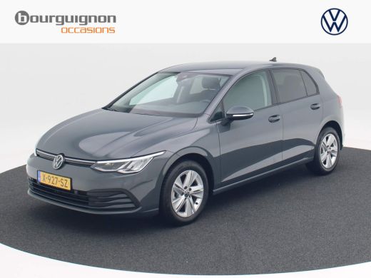 Volkswagen Golf 1.0 eTSi 110 Pk Automaat | Navigatie | Adaptive Cruise | Privacy Glass | Parkeersensoren | 28.554... Volkswagen Golf 1.0 eTSi 110 Pk Automaat | Navigatie | Adaptive Cruise | Privacy Glass | Parkeersensoren | 28.554...