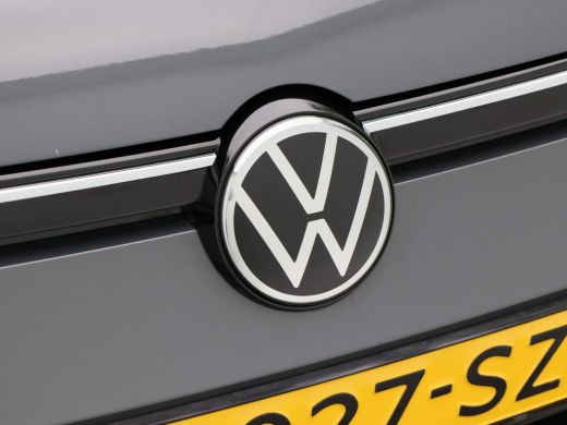 Volkswagen Golf 1.0 eTSi 110 Pk Automaat | Navigatie | Adaptive Cruise | Privacy Glass | Parkeersensoren | 28.554... ActivLease financial lease