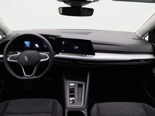 Volkswagen Golf 1.0 eTSi 110 Pk Automaat | Navigatie | Adaptive Cruise | Privacy Glass | Parkeersensoren | 28.554... ActivLease financial lease