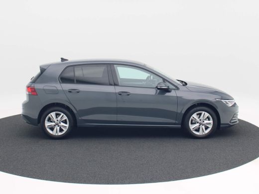 Volkswagen Golf 1.0 eTSi 110 Pk Automaat | Navigatie | Adaptive Cruise | Privacy Glass | Parkeersensoren | 28.554... ActivLease financial lease