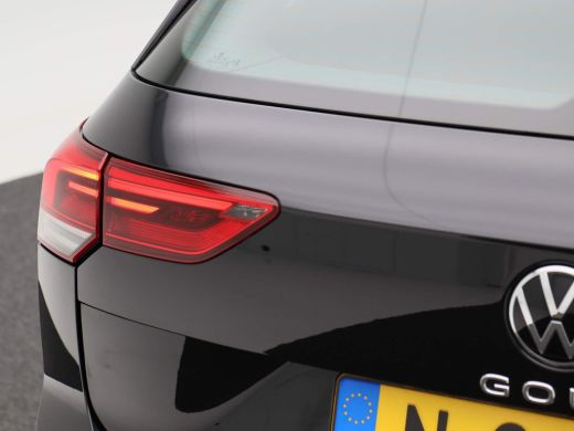 Volkswagen GOLF Variant 1.0 eTSi 110 Pk Automaat Life | Trekhaak | Adap. Cruise | ECC | Carplay | Parkeersensoren | Navi ... ActivLease financial lease