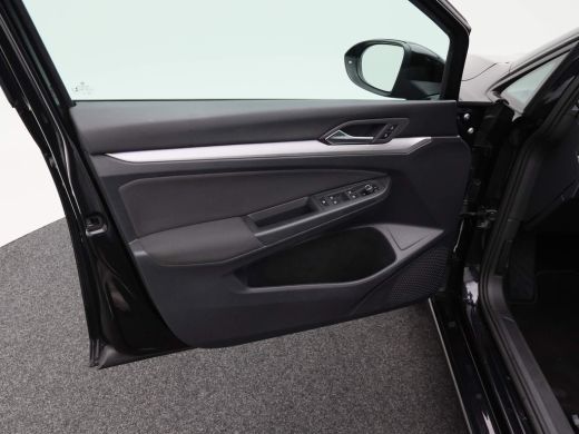 Volkswagen GOLF Variant 1.0 eTSi 110 Pk Automaat Life | Trekhaak | Adap. Cruise | ECC | Carplay | Parkeersensoren | Navi ... ActivLease financial lease