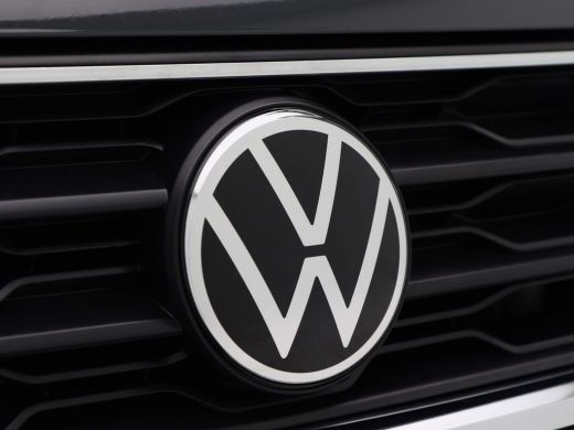 Volkswagen T-Roc 1.5 TSi 150 Pk Automaat R-Line Volkswagen T-Roc 1.5 TSi 150 Pk Automaat Sport Business R | Elektr... ActivLease financial lease