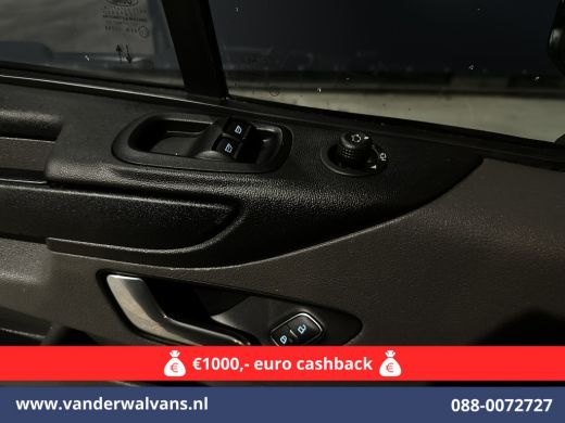 Ford Transit Custom 2.0 TDCI Automaat L1H1 Euro6 Airco | Apple Carplay | Camera | Cruisecontrol | Trekhaak parkeersen... ActivLease financial lease