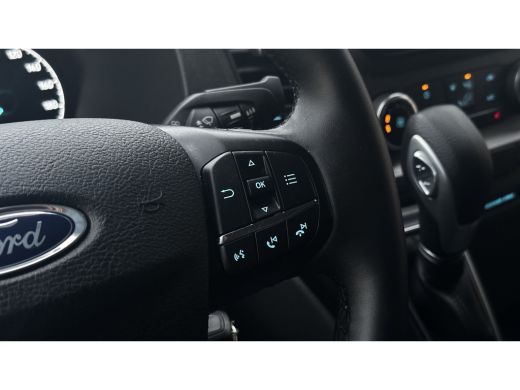 Ford Transit Custom 300 2.0 TDCI L2H1 Trend Automaat | Winterpakket | Cruise Controle | Airco | Carplay ActivLease financial lease