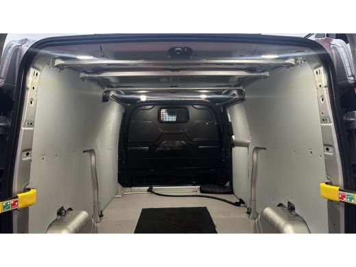 Ford Transit Custom 300 2.0 TDCI L2H1 Trend Automaat | Winterpakket | Cruise Controle | Airco | Carplay ActivLease financial lease