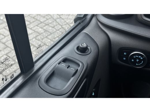 Ford Transit Custom 300 2.0 TDCI L2H1 Trend Automaat | Winterpakket | Cruise Controle | Airco | Carplay ActivLease financial lease