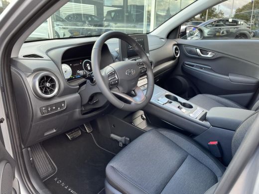 Hyundai KONA EV Pure 64 kWh | 9.000,- voorraad voordeel! | NU OF NOOIT ! ActivLease financial lease