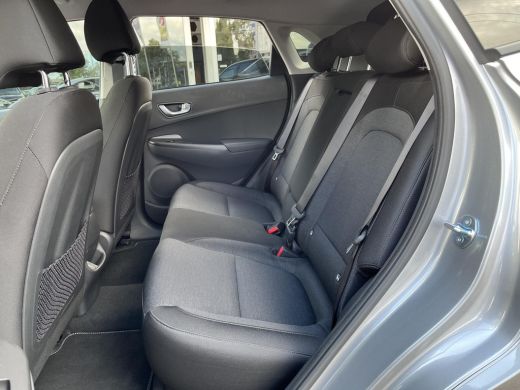 Hyundai KONA EV Pure 64 kWh | 9.000,- voorraad voordeel! | NU OF NOOIT ! ActivLease financial lease