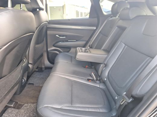 Hyundai Tucson 1.6 T-GDI PHEV Premium 4WD | Kop-Er-Af-Voordeel! | Full Options! | Rijklaarprijs! | Fabrieks-gara... ActivLease financial lease