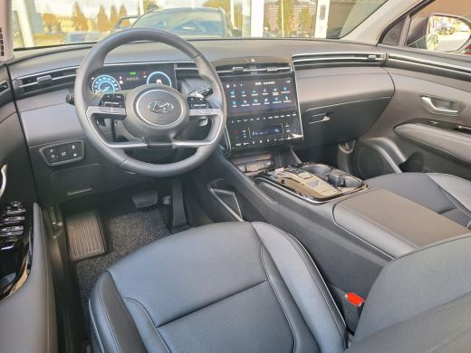 Hyundai Tucson 1.6 T-GDI PHEV Premium 4WD | Kop-Er-Af-Voordeel! | Full Options! | Rijklaarprijs! | Fabrieks-gara... ActivLease financial lease