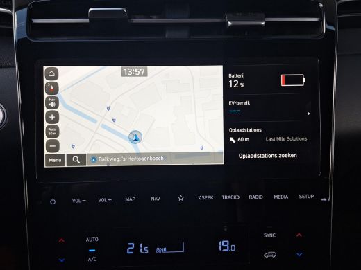 Hyundai Tucson 1.6 T-GDI PHEV Premium 4WD | Kop-Er-Af-Voordeel! | Full Options! | Rijklaarprijs! | Fabrieks-gara... ActivLease financial lease