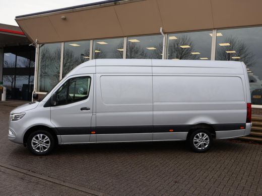 Mercedes Sprinter 319 3.0 CDI V6 190 PK AUT. L3H2 + DISTRONIC / LED / 360 CAMERA / BREEDBEELD MBUX ActivLease financial lease