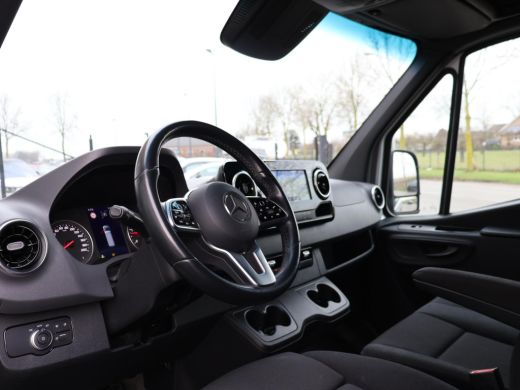 Mercedes Sprinter 319 3.0 CDI V6 190 PK AUT. L3H2 + DISTRONIC / LED / 360 CAMERA / BREEDBEELD MBUX ActivLease financial lease