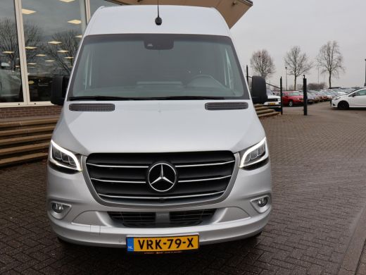 Mercedes Sprinter 319 3.0 CDI V6 190 PK AUT. L3H2 + DISTRONIC / LED / 360 CAMERA / BREEDBEELD MBUX ActivLease financial lease