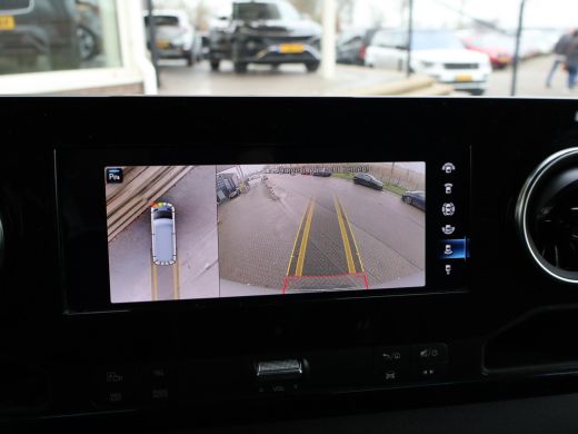 Mercedes Sprinter 319 3.0 CDI V6 190 PK AUT. L3H2 + DISTRONIC / LED / 360 CAMERA / BREEDBEELD MBUX ActivLease financial lease