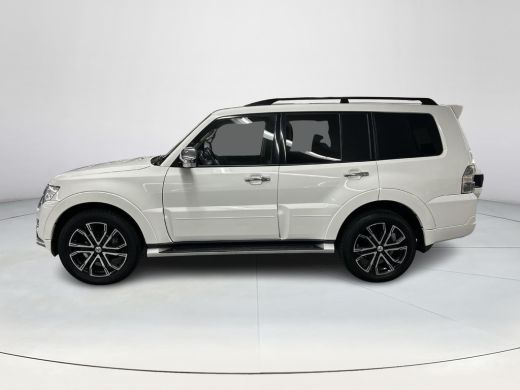 Mitsubishi Pajero 3.2 DI-D Automaat Mitsubishi Pajero 3.2 DI-D B-stijl ActivLease financial lease